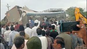 Rangareddy Accident: Telangana RTC Bus-Truck on Hyderabad–Bijapur Highway Collision Claims 17 Lives 