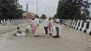 Stalled RR Nagar Flyover Turns Eyesore, Hosakerehalli Set to Open Soon