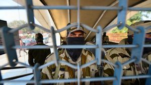Delhi Car Blast Aftermath: Lal Quila Metro Station Reopens Fully As City Returns To Normal