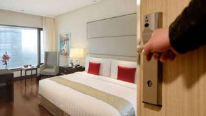 21-Year-Old Woman Critical After Falling From Hotel Balcony in Bengaluru