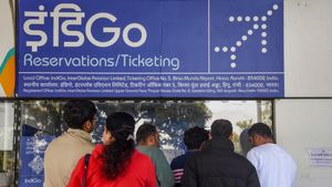 IndiGo Flight Cancellations Hit Bengaluru Airport: How To Check Flight Status and Rebooking Options