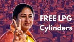Free LPG Cylinder For Holi? Delhi Govt’s 2026 Scheme Explained, Eligibility, Apply Online, Details Inside