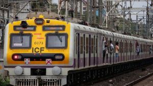 Mumbai Local Update: Mega Weekend Block Affects Grant Road to Mumbai Central Services