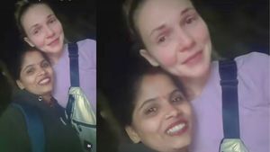 Foreigner Loses Her Way Late Night, Rapido Biker Woman Comes As A Saviour; Watch Video