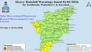 Tamil Nadu Rains: 5 Dists On Yellow Alert Today As Unseasonal Rains Lash Chennai