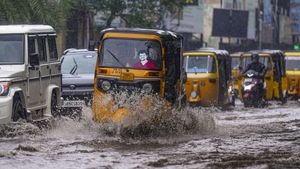 Tamil Nadu Weather: Heavy Rains Are Back; Several Districts On Yellow, Orange Alerts Till Sunday