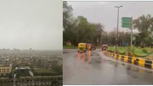 Delhi-NCR Witnesses Rain, Thunderstorms This Morning After Weeks Of Intense Heat; IMD Issues Orange Alert 
