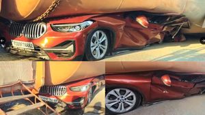 BMW Crash In Andhra Pradesh: Senior Lawyer Killed After Fly Ash-Laden Lorry Overturns In NTR District
