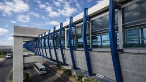 Silk Board Travelator: ₹58.99 Crore Plan to Cut 250m Walk for Namma Metro Yellow-Blue Line Switch