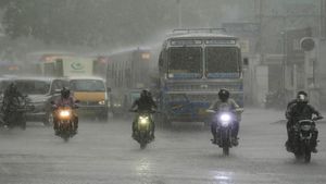 Chennai Weather Update: Will It Rain Today In TN Capital? Slight Relief From Heat Expected