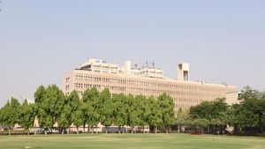 IIT Delhi Bags Country’s Best QS Rank, Jumps to 118 Globally