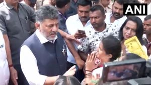 Congress Supporters Throng DK Shivakumar's Residence, Demand Ministerial Berth for Indi MLA Yashavanta Patil