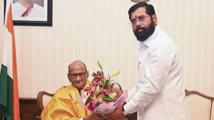 Why Did Sharad Pawar Meet Eknath Shinde? Courtesy Call or Political Signal?