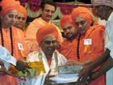 ಜೀವನ ಸಾರ್ಥಕ ಅದಕ್ಕೆ ಸಮಾಜ ಸೇವೆ ಪೂರಕ