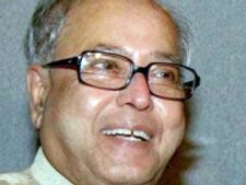 ಅಧಿಕ ತೆರಿಗೆ ಸಂಗ್ರಹ ಕೇಂದ್ರ ವಿತ್ತ ಸಚಿವರ ಗುರಿ