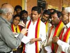 ಮೈಸೂರು : ಮತಾಂತರಕ್ಕೆ ಯತ್ನ, ಕರವೇ ದಾಳಿ