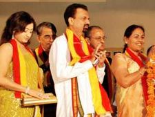ಯುಎಇ ಚುಟುಕು ಸಮ್ಮೇಳನಕ್ಕೆ ಮುಕ್ತ ಪ್ರಶಂಸೆ