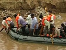 ಯಾದಗಿರಿ ಗಡ್ಡಿ ಗ್ರಾಮಸ್ಥರು ಇನ್ನೂ ನಡುಗಡ್ಡೆಯಲ್ಲಿ