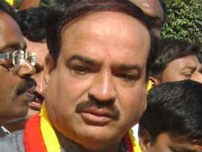 ಹುಬ್ಬಳ್ಳಿಯಲ್ಲಿ ಪಿಸಿ ರಾಜೀನಾಮೆಗೆ ಅನಂತ್ ಪಟ್ಟು