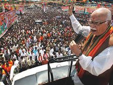 ತೆಲಂಗಾಣ ಪ್ರತ್ಯೇಕ ರಾಜ್ಯ ಅಸ್ತಿತ್ವಕ್ಕೆ ಬರಲಿ: ಅಡ್ವಾಣಿ  