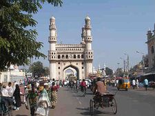ಜನಾ ರೆಡ್ಡಿಗೆ ಕೆರೆ, ಜಮೀನು. ಕೃಪೆ : ವೈಎಸ್‌ಆರ್