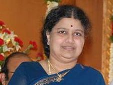 ಗೆಳತಿ ಶಶಿಕಲಾಳನ್ನು ಹೊರಗೆ ದಬ್ಬಿದ ಜಯಲಲಿತಾ 