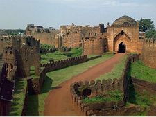 ಬೀದರ್‌ ಕಾಲೊನಿಯಲ್ಲಿ ಬೆಂ.ಪೊಲೀಸರು ಮಾಡಿದ್ದೇನು?