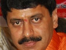 ಉಪನ್ಯಾಸಕರ ಅಮಾನತಿಗೆ ನಾರಾಯಣಸ್ವಾಮಿ ತಕರಾರು