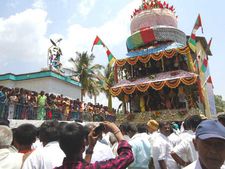 ಹರಳೂರು ವೀರಭದ್ರಸ್ವಾಮಿಯ ವೈಭವದ ರಥೋತ್ಸವ