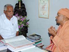ಪಾವಗಡ ಸ್ವಾಮೀಜಿ ಸೇವೆಗೆ ಯಡಿಯೂರಪ್ಪ ಪ್ರಶಂಸೆ
