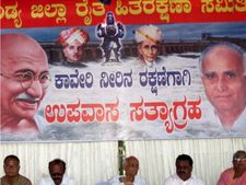 ಮಾದೇಗೌಡರಲ್ಲಿ ಗಾಂಧಿ, ಅಣ್ಣಾ ಹಜಾರೆ ಕಂಡ ಜನತೆ 