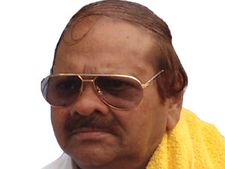 ಕಾಂಗ್ರೆಸ್ ಶಾಸಕ ಚಿಂಚನಸೂರ್ ಬಳಿ ಸಿಕ್ತು ಚಿನ್ನದ ಚೇರು