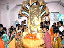 ಡೆತ್ ನೋಟ್ ಬರೆದಿಟ್ಟು ಹಿರಿಯ ಸ್ವಾಮೀಜಿ ಆತ್ಮಹತ್ಯೆ
