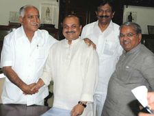ಶೋಭಾಗೆ ಬ್ರೇಕ್: ಕೆಜೆಪಿ ಬಸ್ ಹತ್ತುವ 10 ಮಂದಿ ಇವರೇ