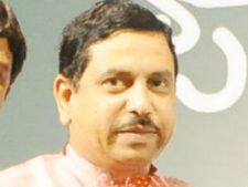 ಪ್ರಹ್ಲಾದ್ ಜೋಶಿ ಹೇಳಿದ ಮೂರು ಮಂಗಗಳ ಕಥೆ 