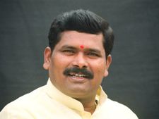 ಸಿದ್ದು ಸಂಪುಟದ ಸಚಿವರಿಗೆ ಬಿಎಸ್ವೈ ಮುಖ್ಯಮಂತ್ರಿ! 