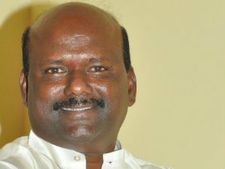 ಶಾಸಕ ಮಾನಪ್ಪ ವಜ್ಜಲ್ ಮನೆ ಮೇಲೆ ಐಟಿ ದಾಳಿ
