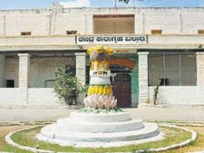 ಬಳ್ಳಾರಿ ಜೈಲಿನಿಂದ ವಿಚಾರಣಾಧೀನ ಕೈದಿಗಳು ಪರಾರಿ