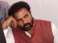 ಶ್ರೀರಾಮುಲು ಕಾಂಗ್ರೆಸ್ ಸೇರ್ಪಡೆಗೆ ಶಾಸಕರ ಅಡ್ಡಗಾಲು 