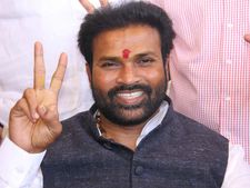ಸಂಸತ್ ಸದಸ್ಯರಾದ ಶ್ರೀರಾಮುಲು ಸಂಭ್ರಮ ನೋಡಿ