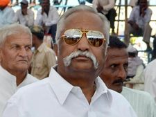 ಕೆಪಿಸಿಸಿ ಅಧ್ಯಕ್ಷಗಾದಿ ಮೇಲೆ ಪ್ರಕಾಶ್ ಹುಕ್ಕೇರಿ ಟವಲ್