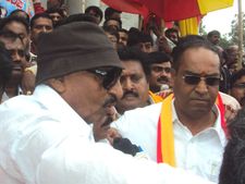 ಬೆಳಗಾವಿಯಲ್ಲಿ ವಾಟಾಳ್ ನಾಗರಾಜ್ ಬಂಧನ