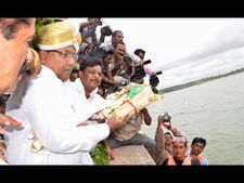 ಕಾವೇರಿಗೆ ಬಾಗಿನ ಅರ್ಪಿಸಿ ಧನ್ಯೋಸ್ಮಿ ಎಂದ ಸಿಎಂ