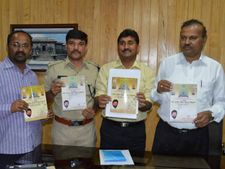 ಸಾಹಿತ್ಯ ಸಮ್ಮೇಳನದ ಆಮಂತ್ರಣ ಪತ್ರಿಕೆ ಬಿಡುಗಡೆ
