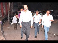 ಬೆಂಗಳೂರಿನ ಸಿಬಿಐನಿಂದ ಡೆಕ್ಕನ್ ಕ್ರಾನಿಕಲ್ ರೆಡ್ಡಿ ಬಂಧನ