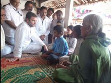 ಮಂಡ್ಯದಲ್ಲಿ ರಾಹುಲ್ ಗಾಂಧಿ ಹೇಳಿದ್ದೇನು?
