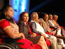 'ಬಡತನ, ಹಸಿವಿಗೆ ಪರಿಹಾರ ಯಾವ ಪಠ್ಯದಲ್ಲೂ ಇಲ್ಲ'