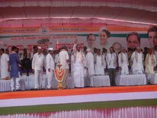 ಯೂರಿಯಾ ಘಟಕ ಸ್ಥಾಪನೆಗೆ ಜಮೀನು ನೀಡ್ತೇನೆ: ಸಿಎಂ ತಿರುಗೇಟು 