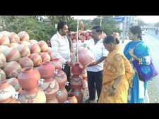 ಏರಿದ ಬಿಸಿಲ ಧಗೆ, ಮಡಿಕೆ ವ್ಯಾಪಾರ ಬಲು ಜೋರು