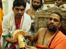 ರಾಯರ ವರ್ಧಂತಿಯಂದು ಸುವರ್ಣ ಕವಚ ಸಮರ್ಪಣೆ